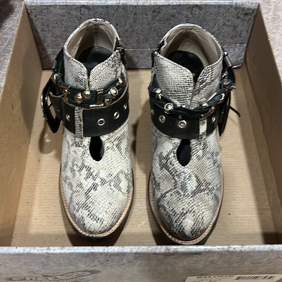 Snakeskin Booties - Picture 4 of 11